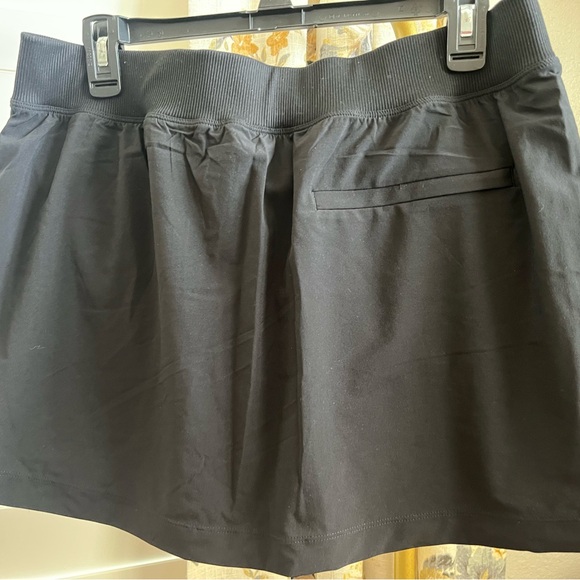NWT Athleta Women’s Brooklyn Short Black Skort with Pockets Size 12 Golf Tennis - Picture 5 of 6